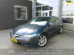 Honda Accord - 2.0i Comfort | 155PK | Airco | Climate control | Radio | 17" LMV