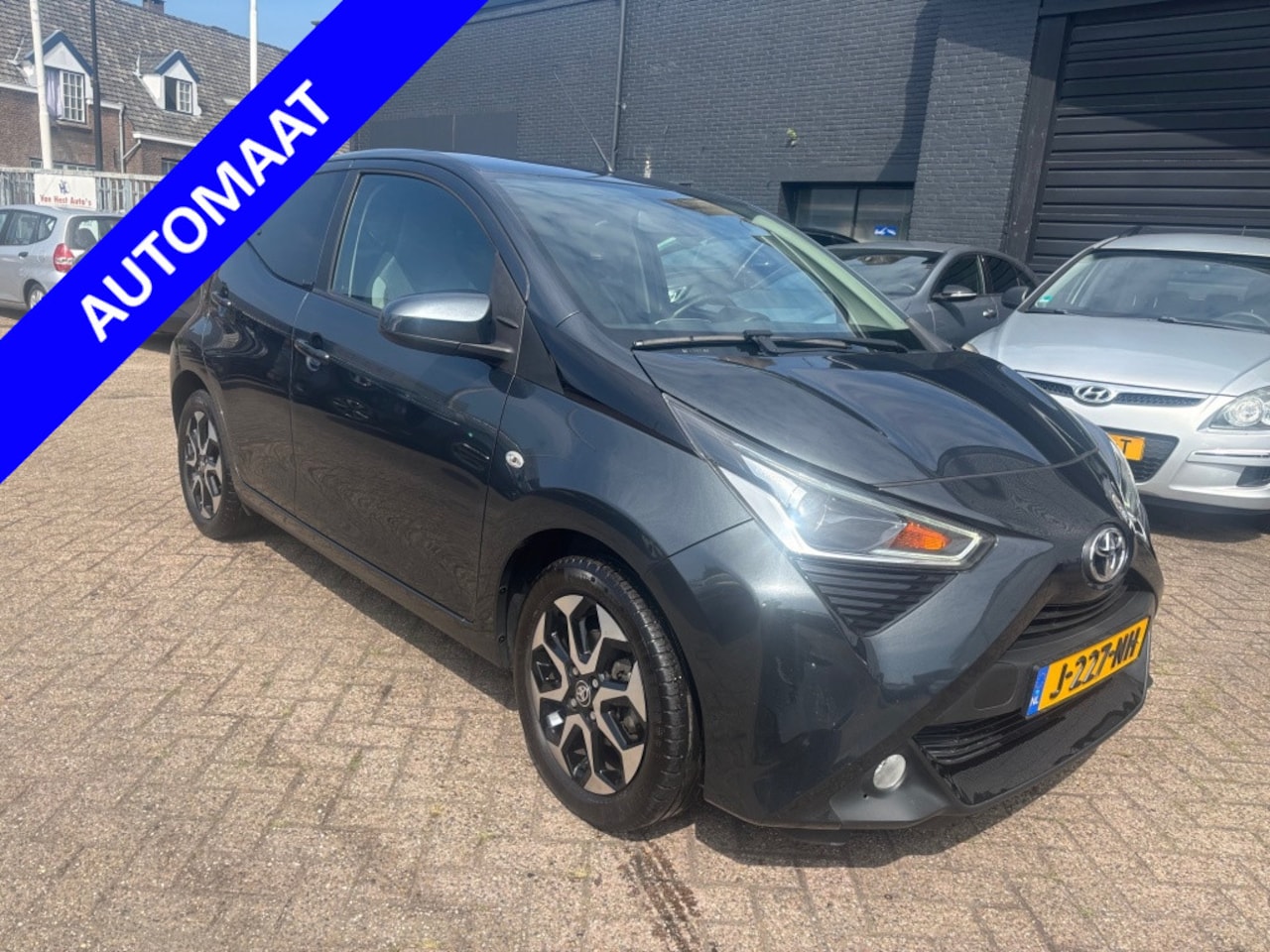 Toyota Aygo - 1.0 VVT-i x-joy | AUTOM. | 6 MND GAR | CLIMA | CRUISE CONTROL | - AutoWereld.nl