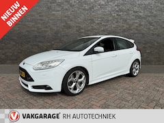 Ford Focus - 2.0 EcoB. ST-2 Nieuwstaat