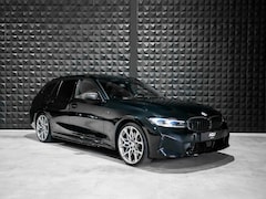 BMW 3-serie Touring - 330e | 5 x M Perf. parts | M Tech. stoelen |DCC | H/K | Carbon | Pano | HUD | Ad. Li. | Me