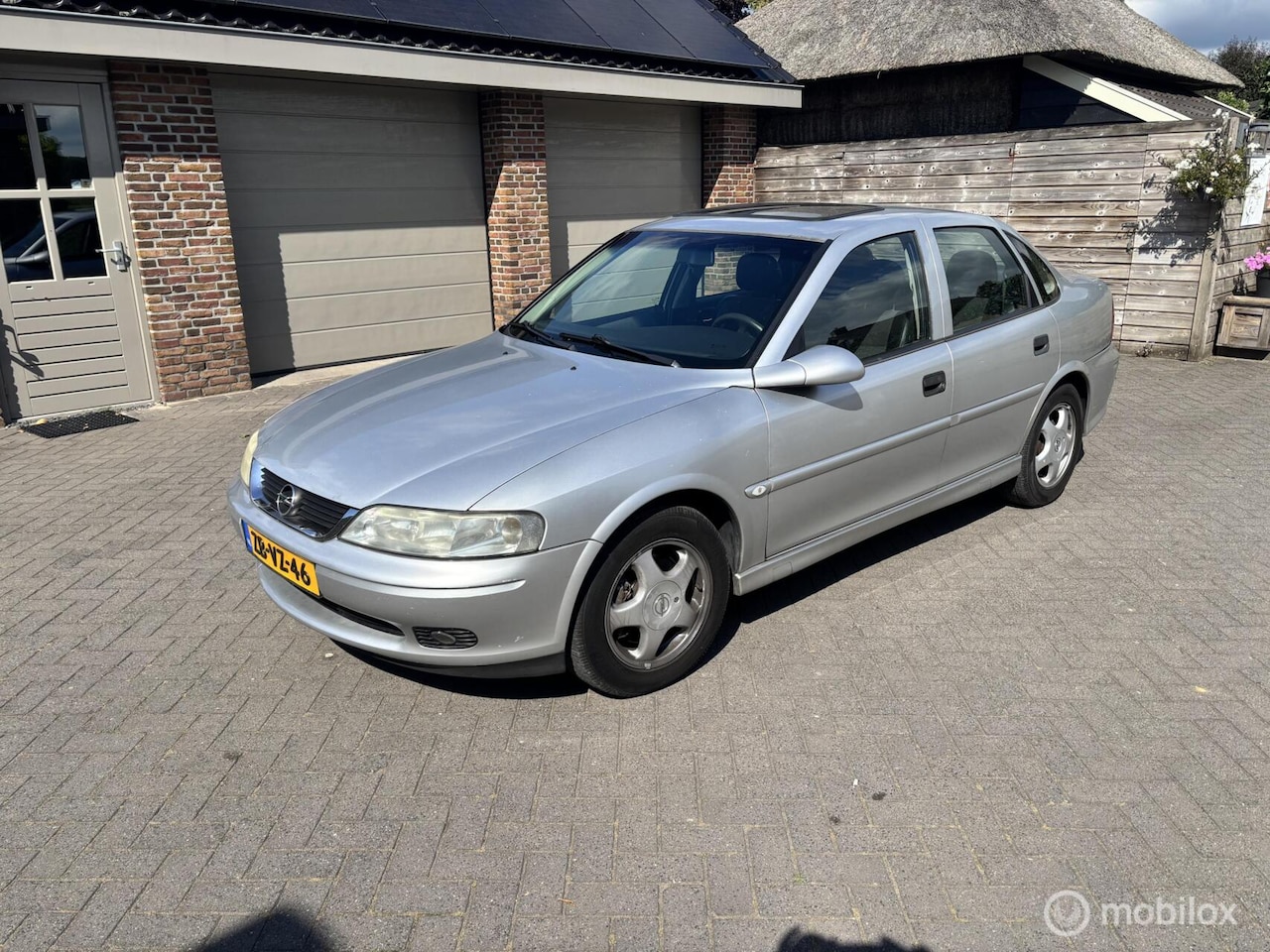 Opel Vectra - 1.6-16V Pearl Automaat - AutoWereld.nl