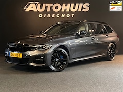 BMW 3-serie Touring - 330e High Executive Edition M Pano/ Lederen M stoelen/ M Sport remmen/ Laser/19"