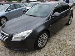 Opel Insignia - 1.6 T Edition airco cruise control afneembare trekhaak