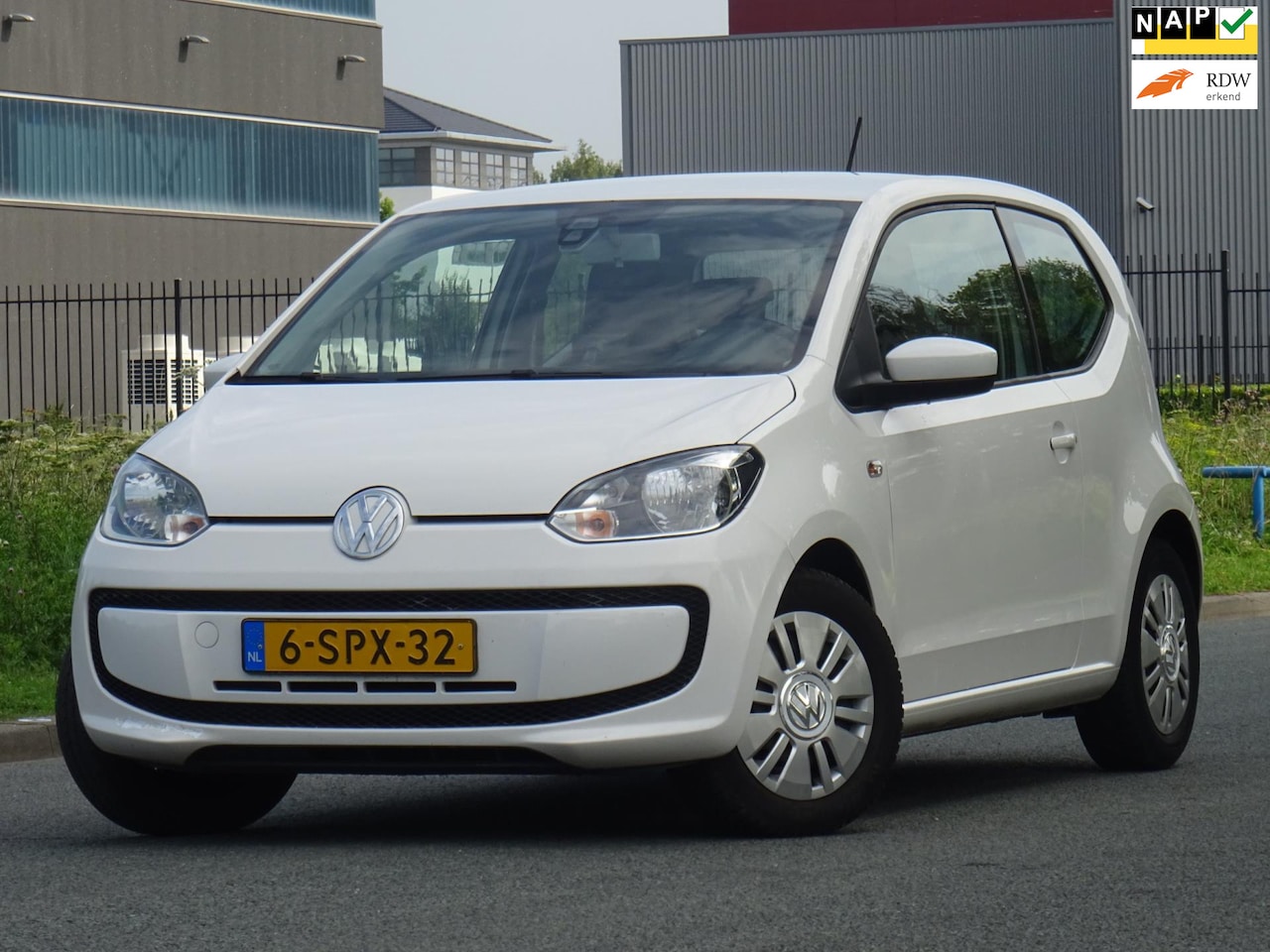 Volkswagen Up! - 1.0 move up! BlueMotion NAP/NAVI/AIRCO/NW APK - AutoWereld.nl