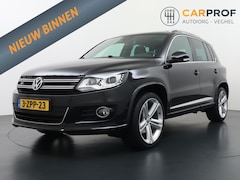 Volkswagen Tiguan - 1.4 TSI R-Line Edition NAP | Pano | Trekhaak | LMV | NAvigatie |
