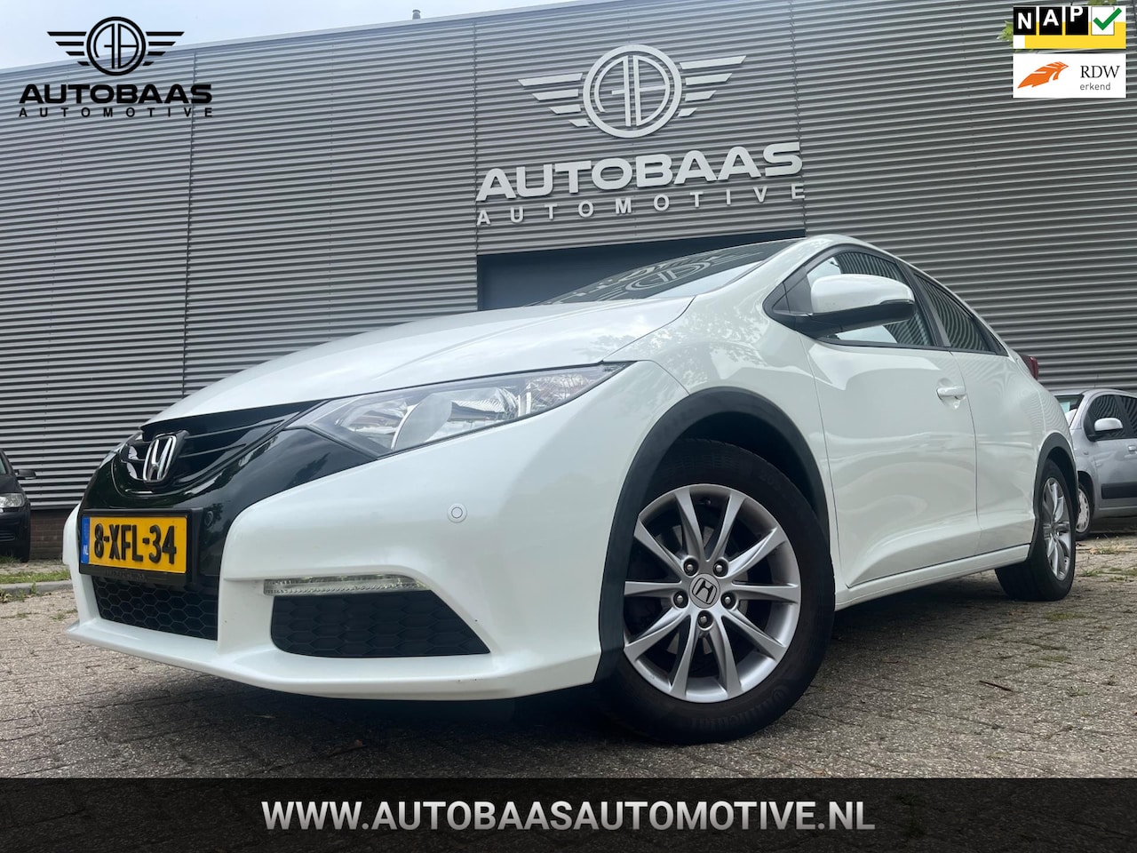 Honda Civic - 1.4 Comfort Business Edition NL-AUTO+NAP+APK 07-2026+CLIMATE CONTROL+TREKHAAK+PARKEERSENSO - AutoWereld.nl
