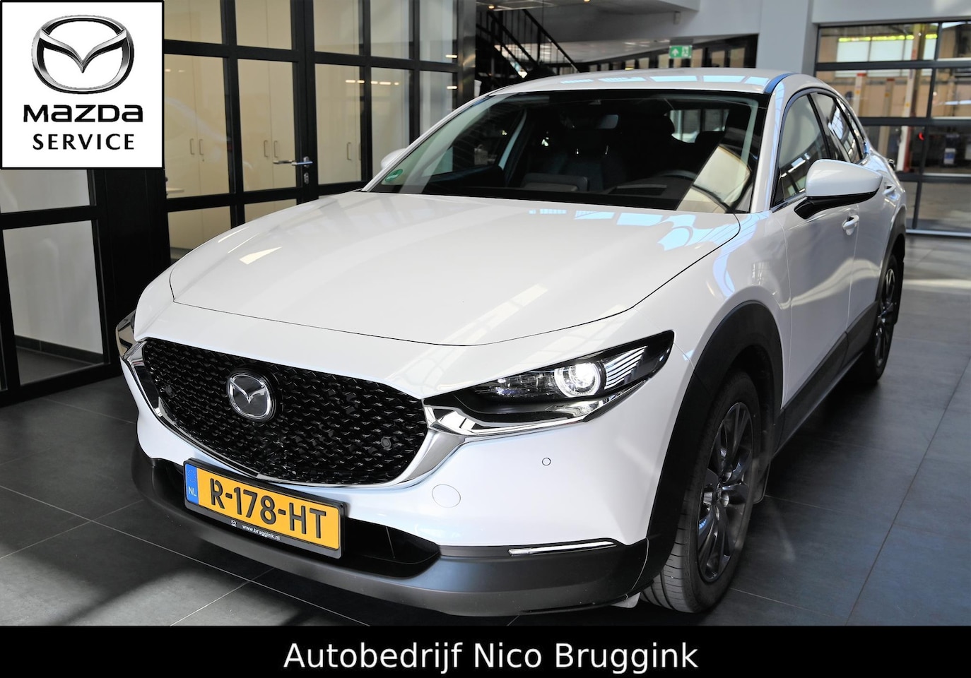 Mazda CX-30 - e-SkyActiv-X 186 automaat Luxury *Trekhaak* *Dealeronderhouden* *All-in prijs* - AutoWereld.nl