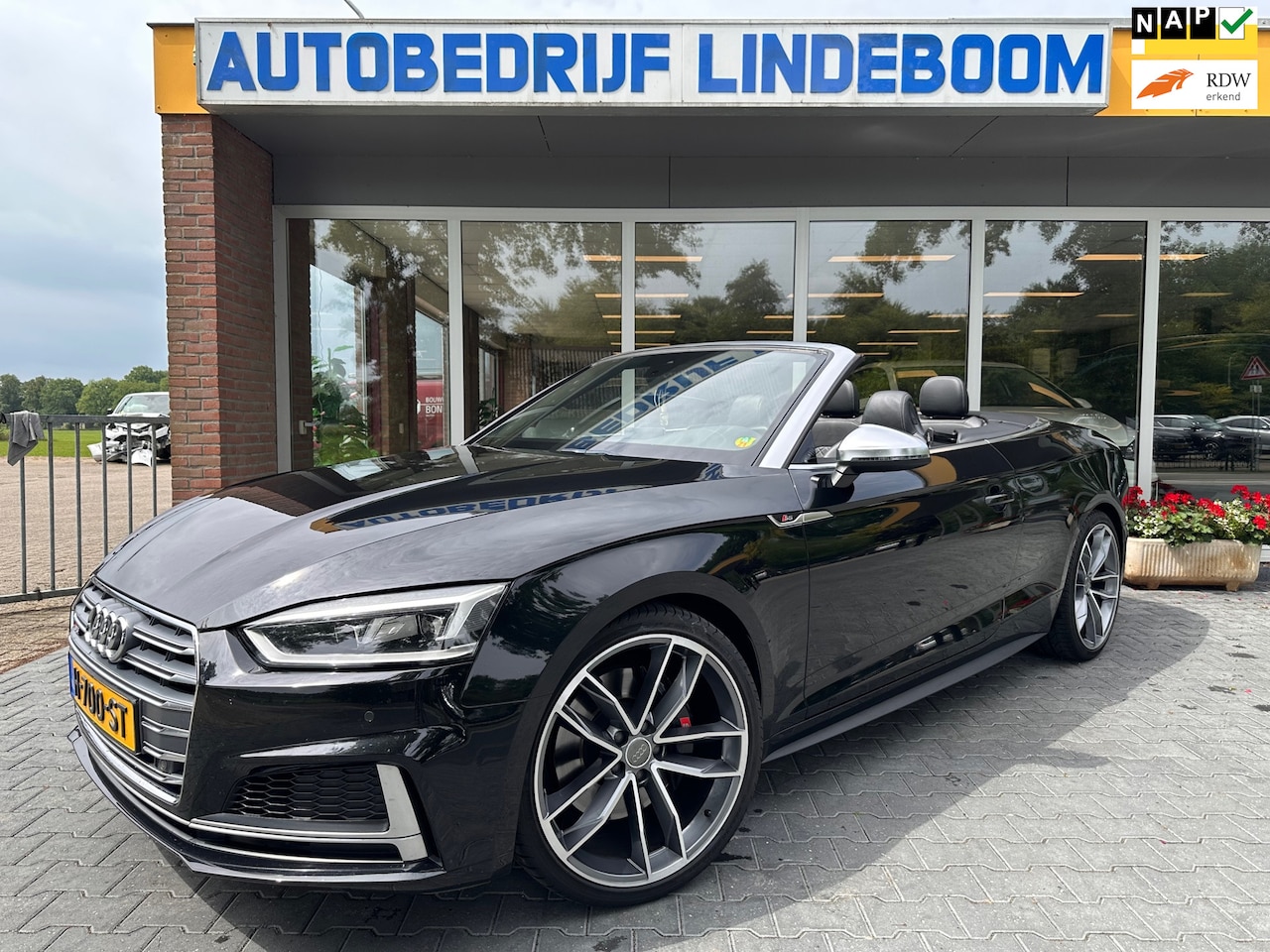 Audi A5 Cabriolet - 3.0 TFSI S5 Quattro S-Line 354Pk Trekhaak afneembaar Apple carplay Camera Massage stoel me - AutoWereld.nl