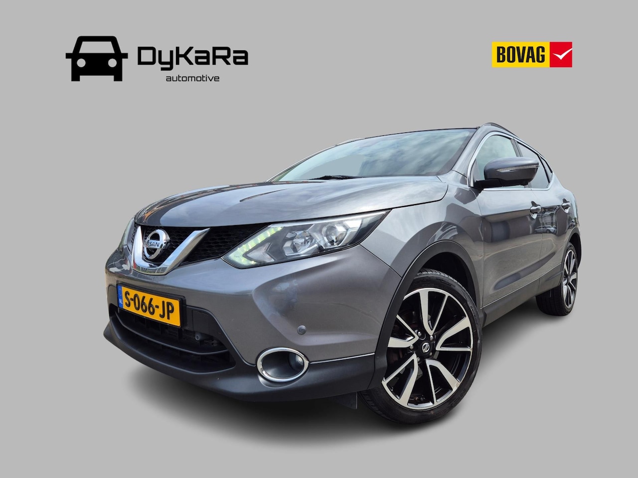 Nissan Qashqai - 1.6 dCi Tekna Automaat, Pano, Trekhaak, Navi, Cruise - AutoWereld.nl