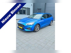 Ford Focus Wagon - 1.0 EcoBoost ST-Line X AUTOMAAT 17" CAMERA TREKHAAK