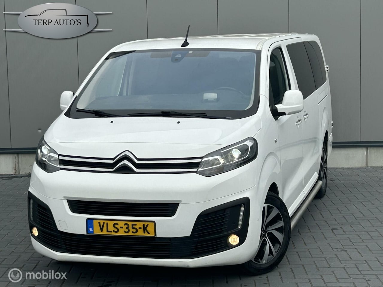 Citroën Jumpy - bestel 2.0 BlueHDI 180pk Aut XL Bomvol 2021 - AutoWereld.nl