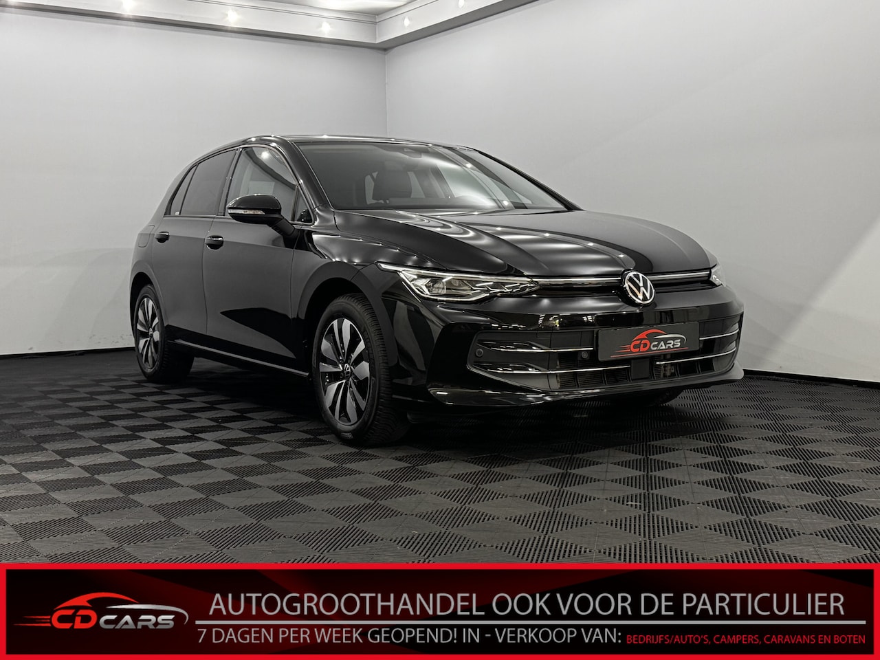 Volkswagen Golf - 8.5 1.5 TSI GOAL Edition Half leder, Camera, Navi, Winterpakket, Virtual desk, Sfeerverlic - AutoWereld.nl