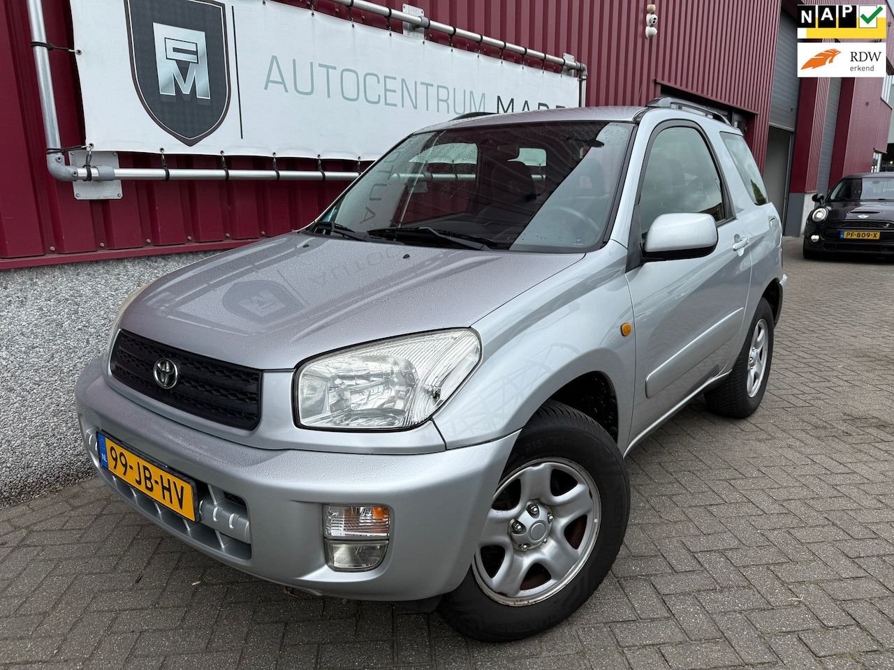 Toyota RAV4 - 1.8-16V VVT-i Luna // Airco // - AutoWereld.nl