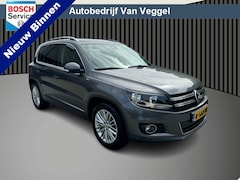 Volkswagen Tiguan - 1.4 TSI Sport&Style trekhaak, cruise, navi, automaat