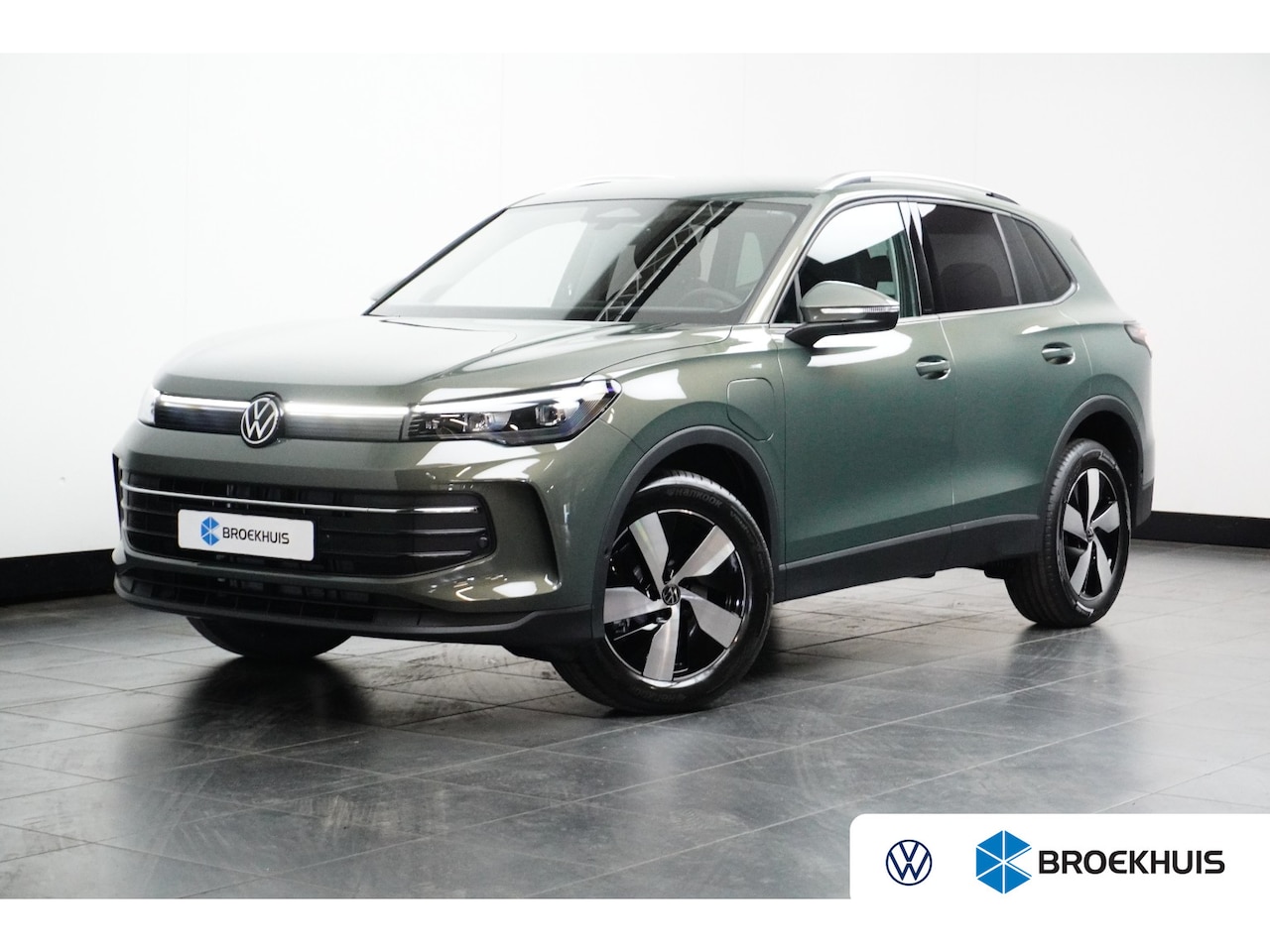 Volkswagen Tiguan - 1.5 eHybrid 204pk Trekhaak | Adap.Cruise | Stoelverw. | Camera | Navi By App - AutoWereld.nl