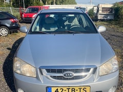 Kia Cerato - 1.6-16V LX