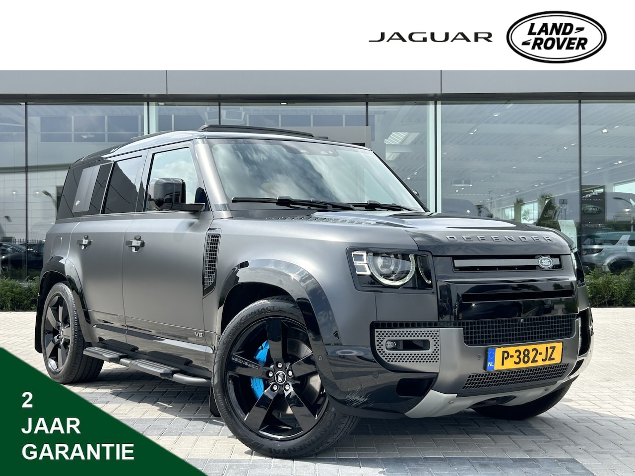 Land Rover Defender 110 - Defender 5.0 525pk V8 AWD Carpathian Edition | NL auto | Satin film | Nieuw door ons gelev - AutoWereld.nl