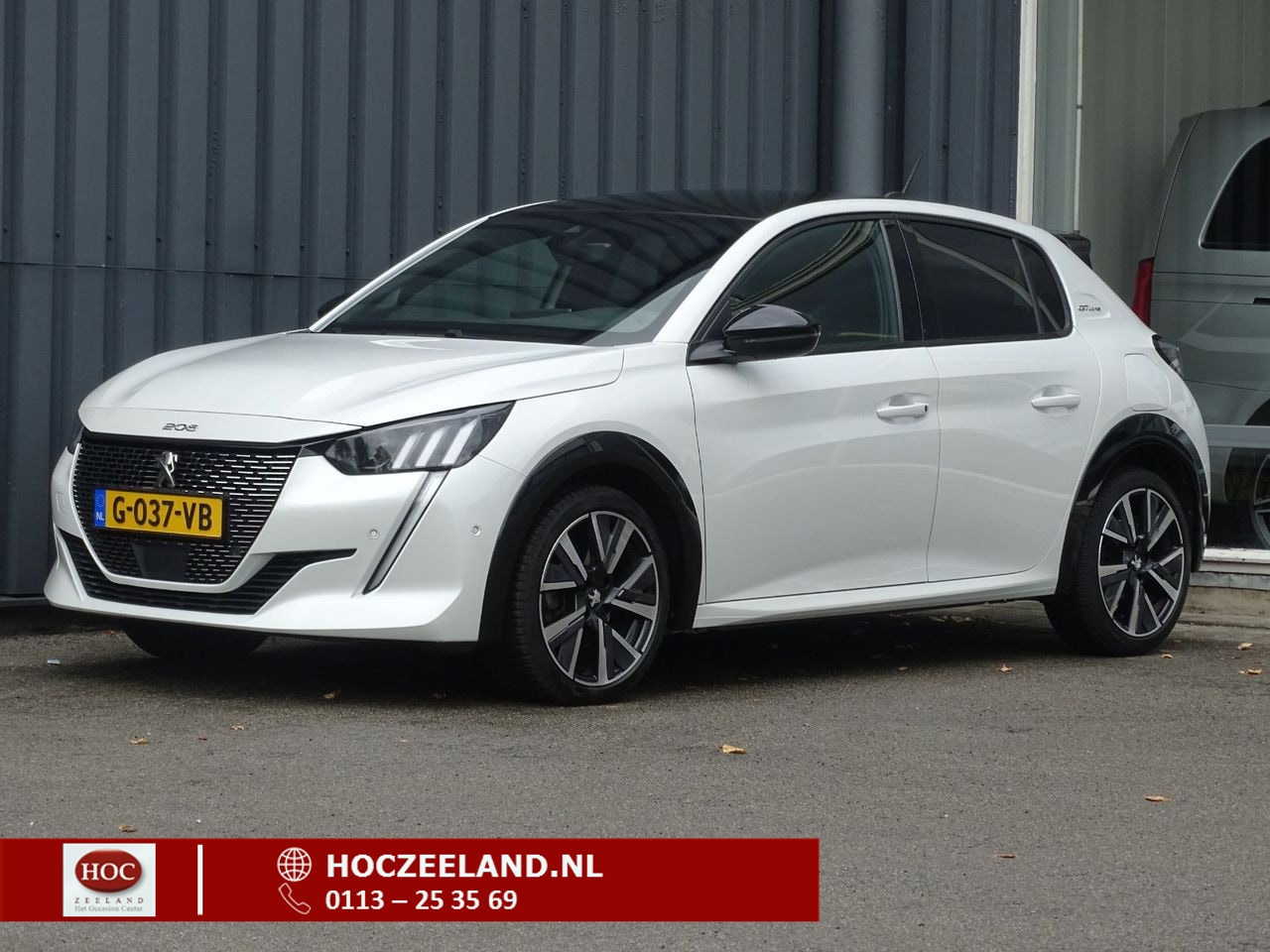 Peugeot 208 - 1.2 PureTech GT-Line Automaat | Pano | Stoelverwarming - AutoWereld.nl