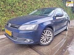 Volkswagen Jetta - 1.4 TSI Hybrid Highline