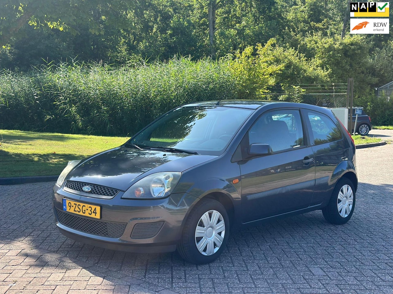 Ford Fiesta - 1.4-16V Futura XL/AIRCO/ELECRAMEN VOOR - AutoWereld.nl