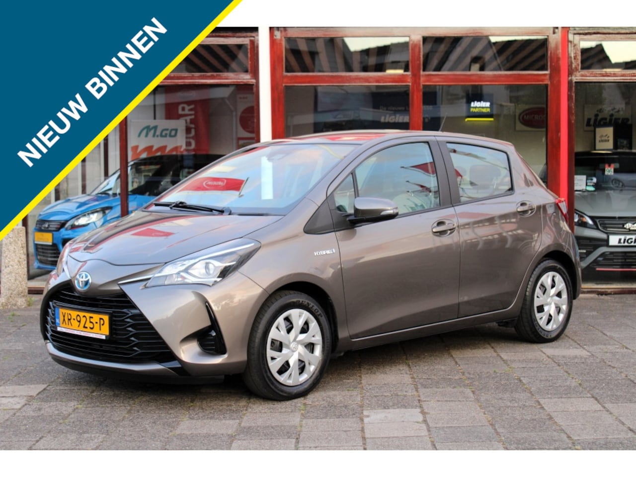 Toyota Yaris - 1.5 Hybrid Active NLauto | Navigatie - AutoWereld.nl