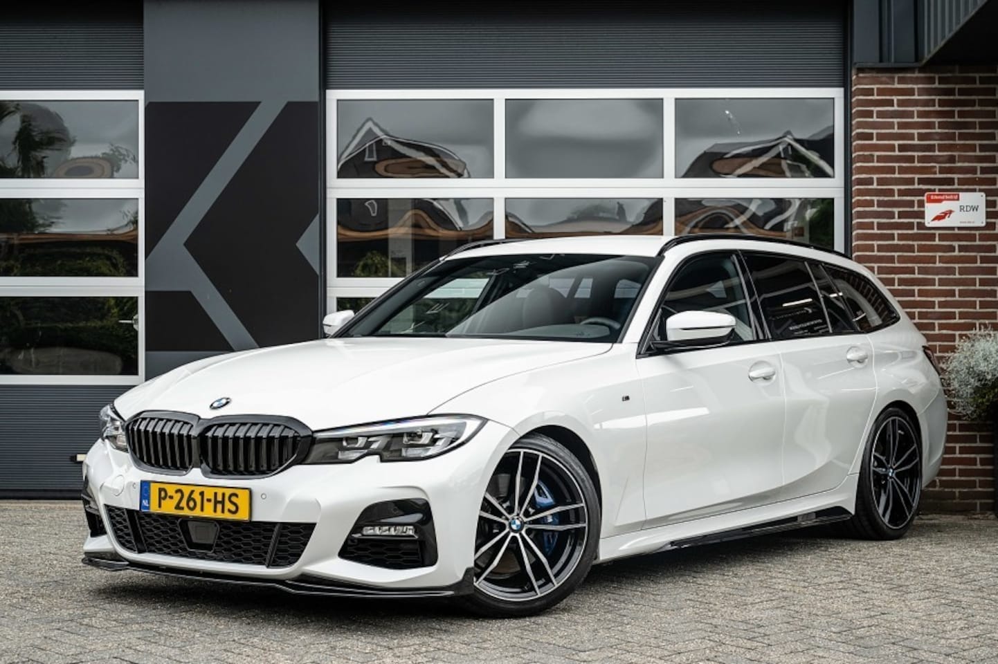 BMW 3-serie - 330 330i High Executive - AutoWereld.nl
