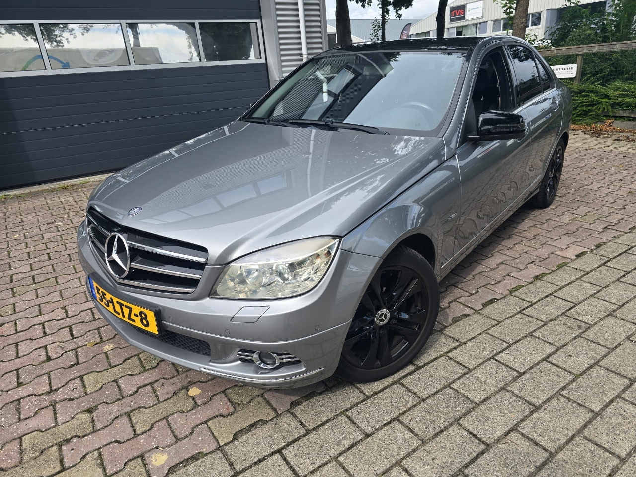 Mercedes-Benz C-klasse - 180 CGI BlueEFFICIENCY Business Class Avantgarde 180 CGI Blue Efficiency Business Class Avantgarde - AutoWereld.nl
