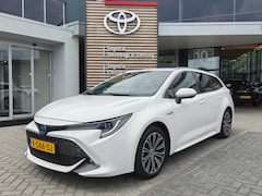 Toyota Corolla Touring Sports - 1.8 HYBRID EXECUTIVE HEAD-UP NAVI STOELVERW KEYLESS APPLE/ANDROID PARK-SENSOREN DRAADLOOS
