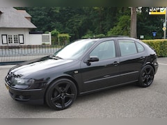 SEAT Leon - 1.6-16V Signo Airco Cruise Lm Velgen