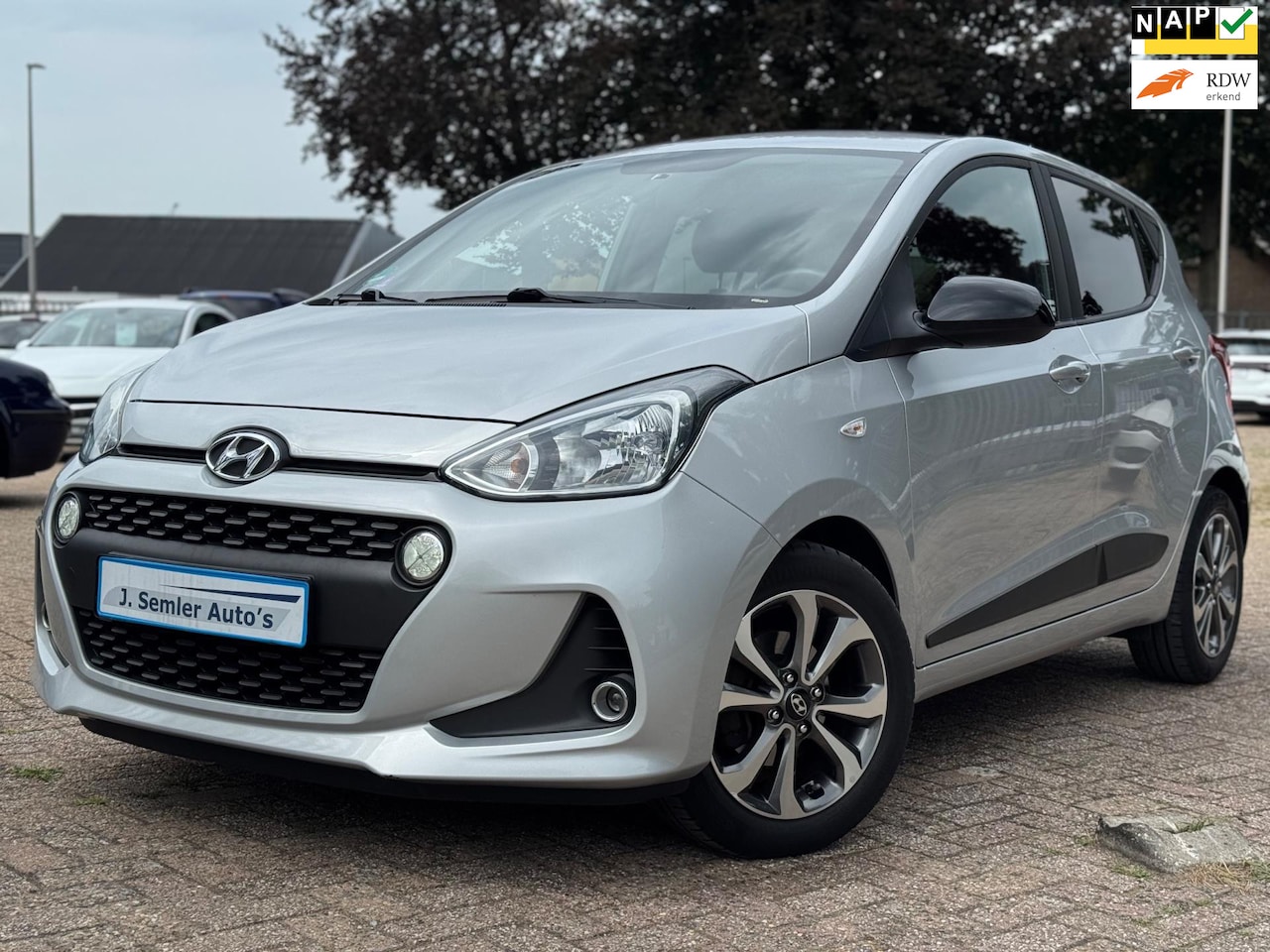 Hyundai i10 - 1.2i PASSION CLIMA PDC MF STUUR CRUISE AUX/USB STUUR/STOELVERW. - AutoWereld.nl