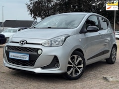 Hyundai i10 - 1.2i PASSION CLIMA PDC MF STUUR CRUISE AUX/USB STUUR/STOELVERW