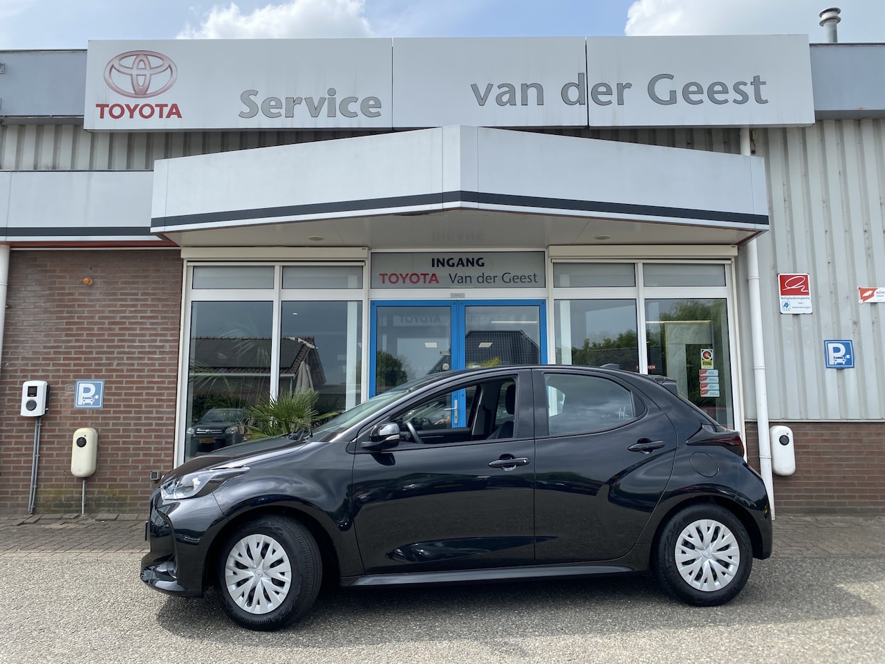 Toyota Yaris - 1.5 Hybrid Active 1.5 Hybrid Active - AutoWereld.nl