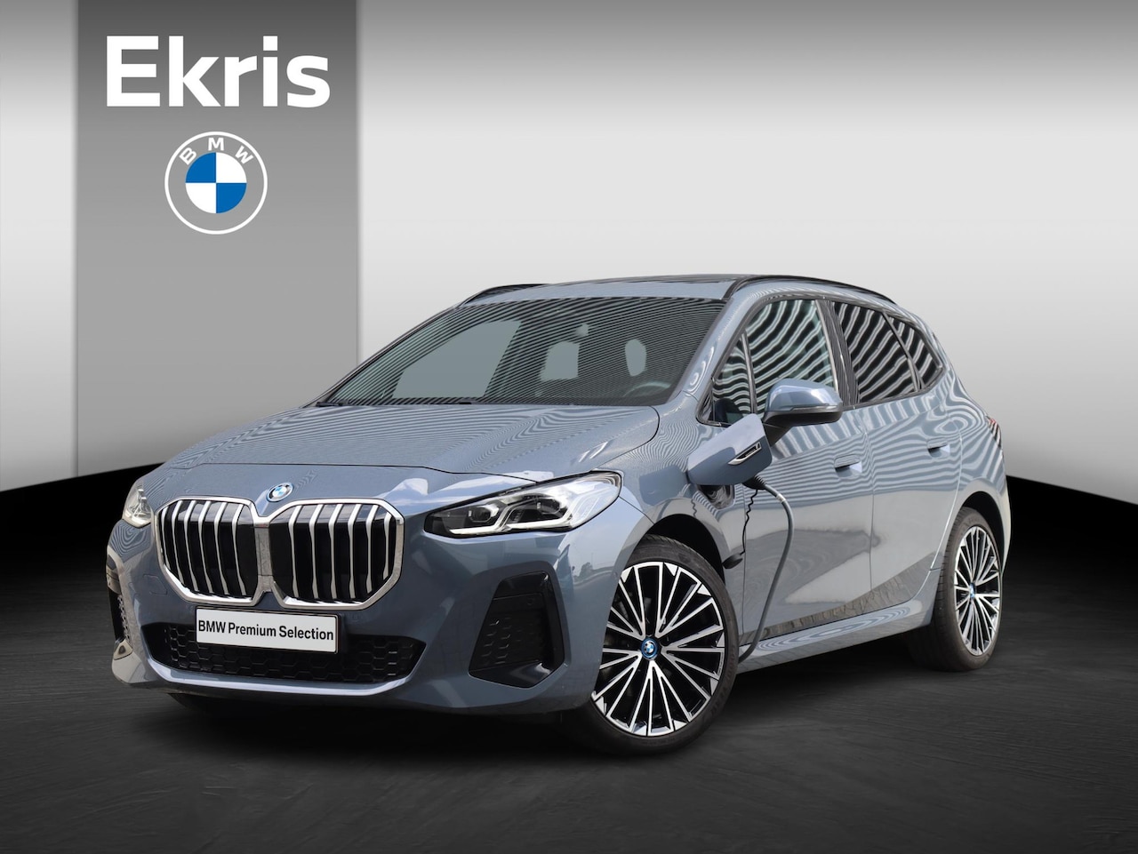 BMW 2-serie Active Tourer - 225e xDrive | M Sportpakket | Premium Pack | Panodak | Elektr. Stoelen | Trekhaak | Drivin - AutoWereld.nl