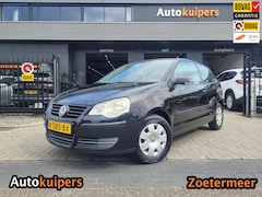 Volkswagen Polo - 1.2-12V Trendline | Met airco, centrale deurvergrendeling, navigatie en AppleCarPlay/Andro