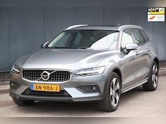 Volvo V60 Cross Country - 2.0 D4 AWD Intro Edition Panorama, Elek-Dak/360 Camera/Blis/Trekhaak uitklapbaar