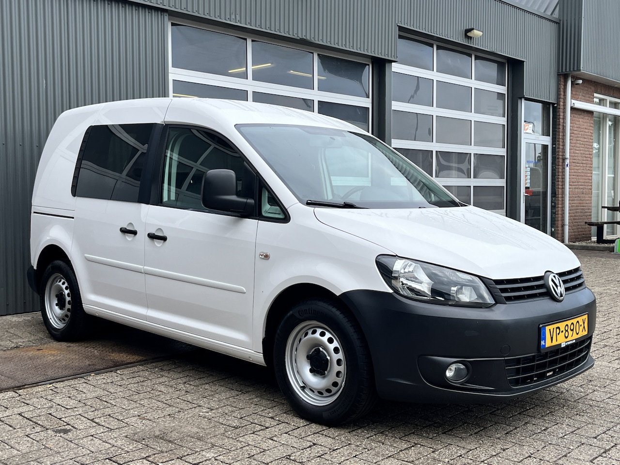 Volkswagen Caddy - 1.6 TDI Airco Cruise controle Schuifdeur Parkeerhulp achter achterklep Euro 5 Bpm vrij voo - AutoWereld.nl