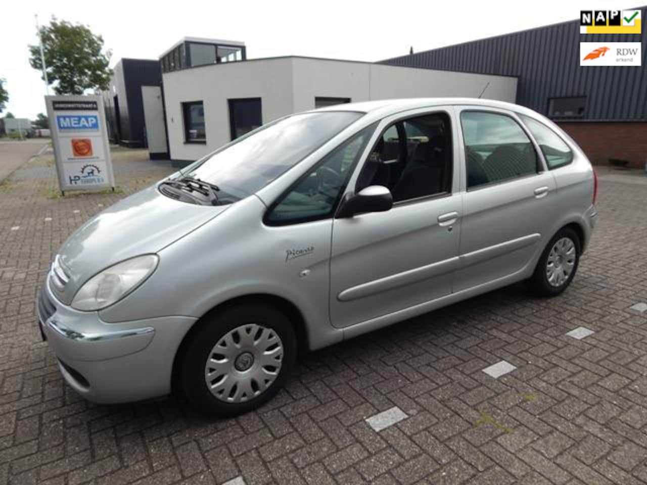 Citroën Xsara Picasso - 1.6i-16V Caractère AIRCO - AutoWereld.nl