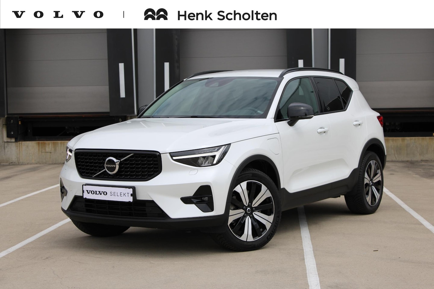 Volvo XC40 - T5 263PK Recharge Inscription | Verwarmbare Voorstoelen | Standkachel | Adaptieve Koplampe - AutoWereld.nl