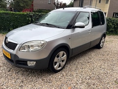 Skoda Roomster - 1.6-16V Scout