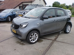 Smart Forfour - 1.0 52KW BJ2014 PASSION KM 114 AIRCO GRIJS