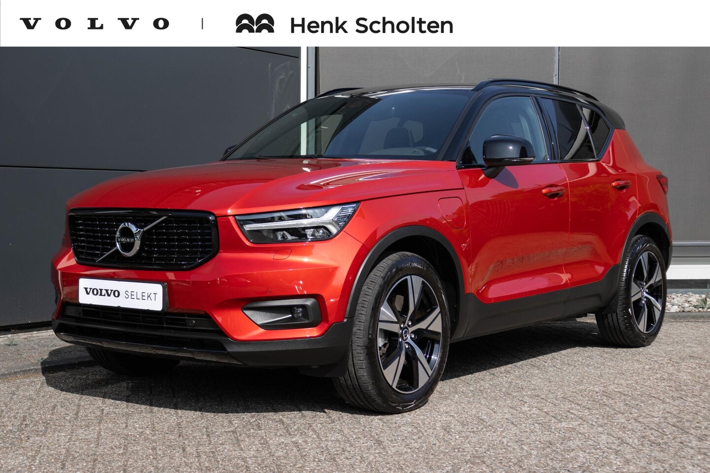 Volvo XC40 - T4 Recharge R-Design | Elektrisch panoramisch schuif-/kanteldak | Stoel- en stuurverwarmin - AutoWereld.nl
