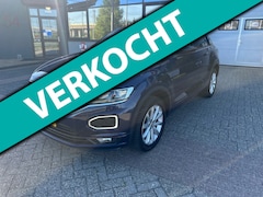 Volkswagen T-Roc - 1.5 TSI Sport Business R Line