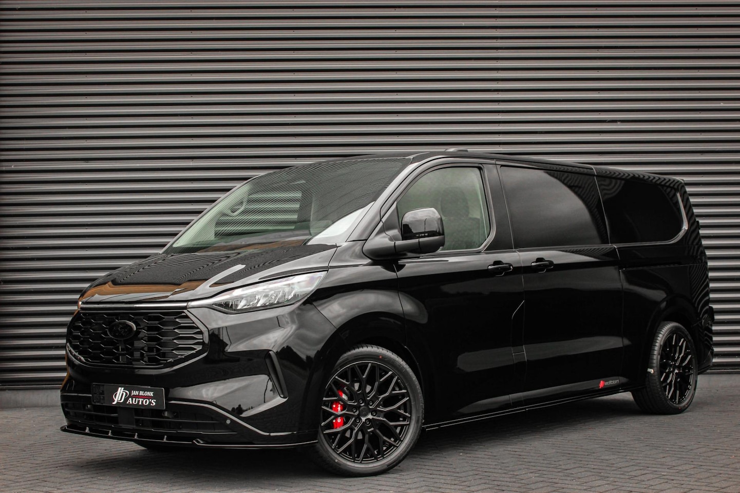 Ford Transit Custom - 2.0 TDCI L2H1 Limited 170PK JB- EDITION / DRIVER ASSISTANCE PACK / 3- ZITS / MY2024 / CAME - AutoWereld.nl