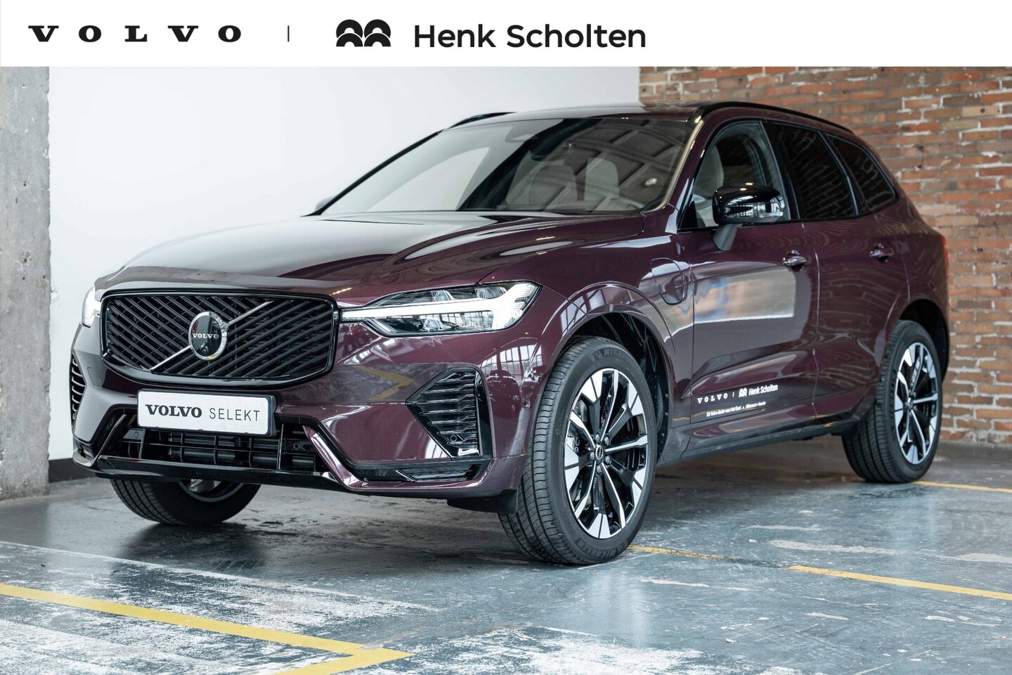 Volvo XC60 - 2.0 T6 Plug-in hybrid AWD Plus Dark | Nieuw model | Panoramadak | Head-up display | Longe - AutoWereld.nl