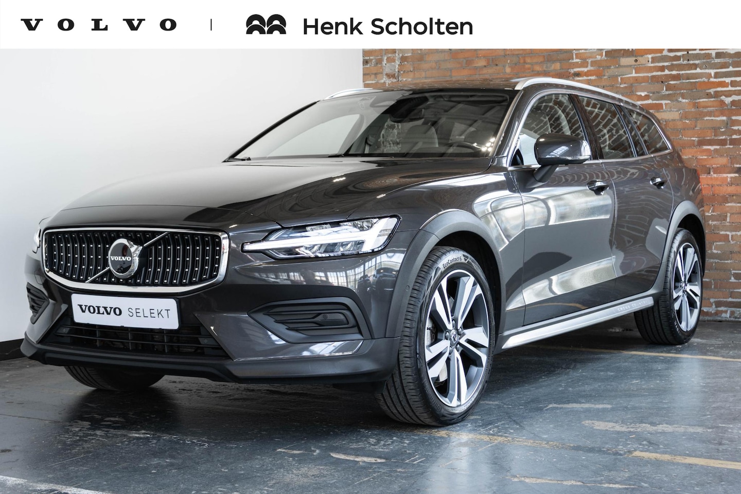 Volvo V60 Cross Country - B5 AWD Plus | Adaptive cruise control | Blond lederen bekleding | 360° Parkeercamera | BLI - AutoWereld.nl