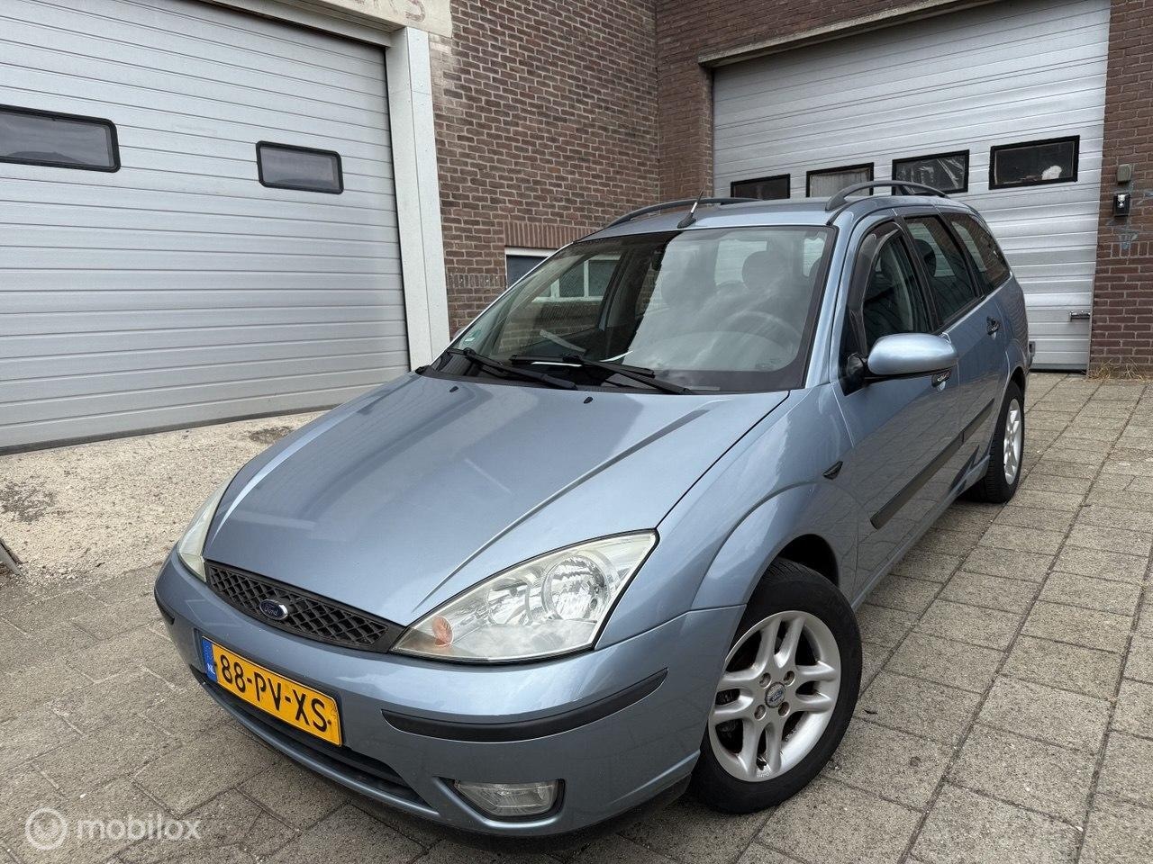 Ford Focus Wagon - 1.6-16V Ghia 1.6-16V Ghia - AutoWereld.nl