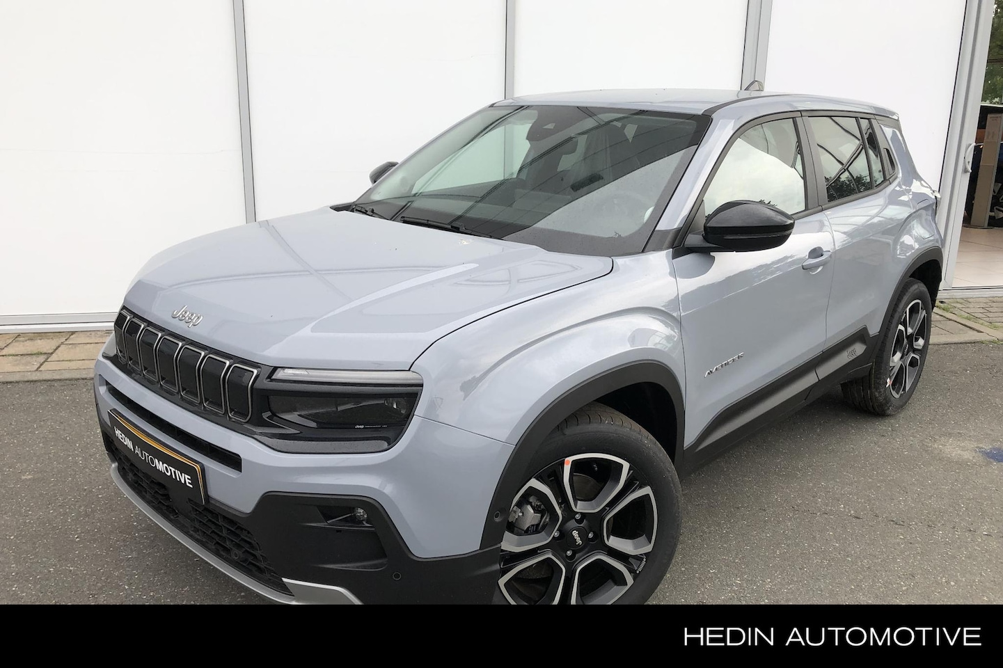 Jeep Avenger - 1.2 e-Hybrid Summit Climate Control|Electr.achterklep|Navigatie|18"LM-velgen|Achteruitrijc - AutoWereld.nl