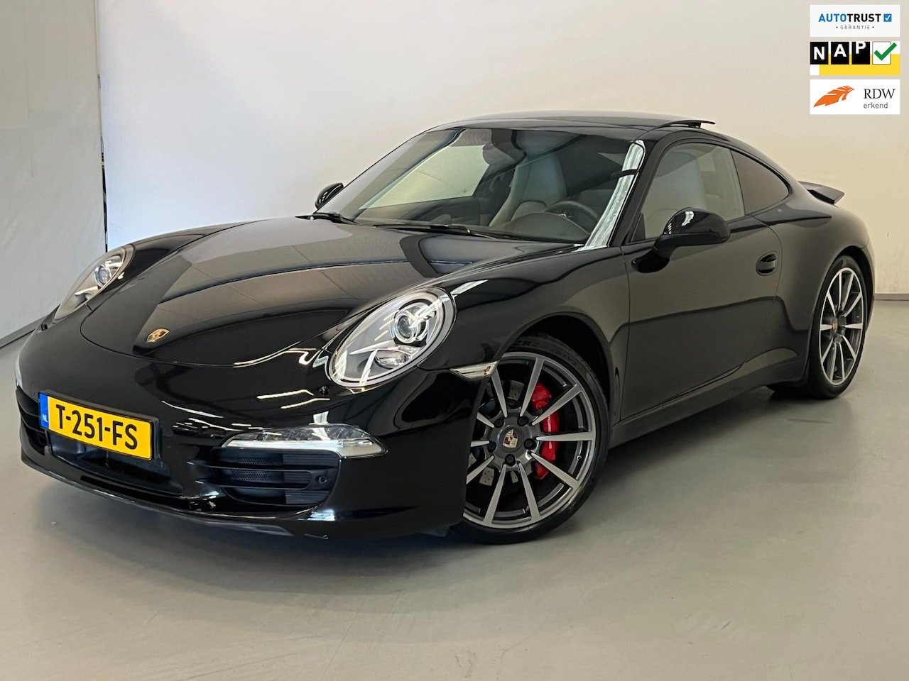 Porsche 911 - 3.8 Carrera S / Sport Chrono / Schuifdak / Bose / Keyless - AutoWereld.nl