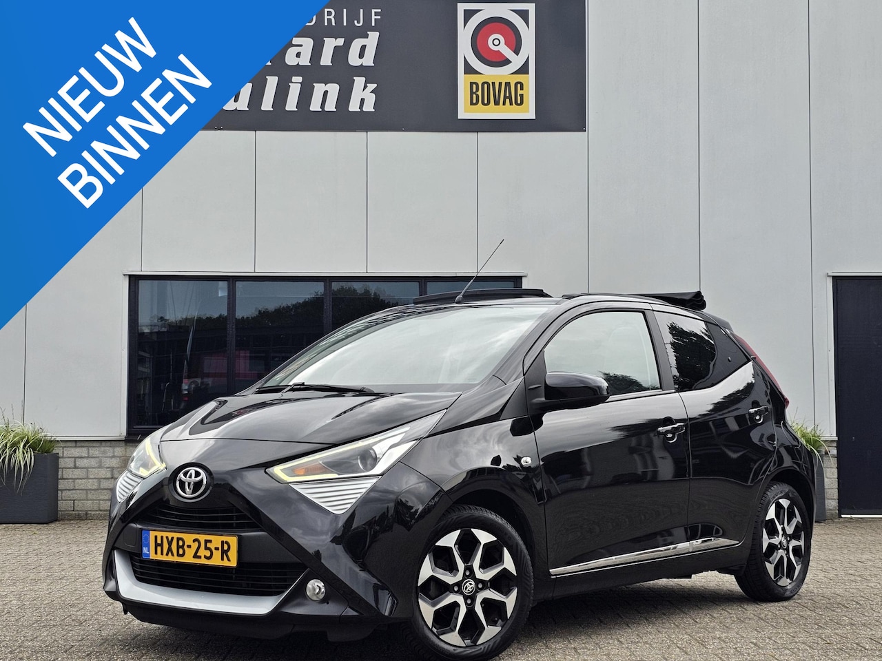 Toyota Aygo - 1.0 VVT-i AUTOMAAT X-CLUSIV CABRIO ECC CAMERA - AutoWereld.nl