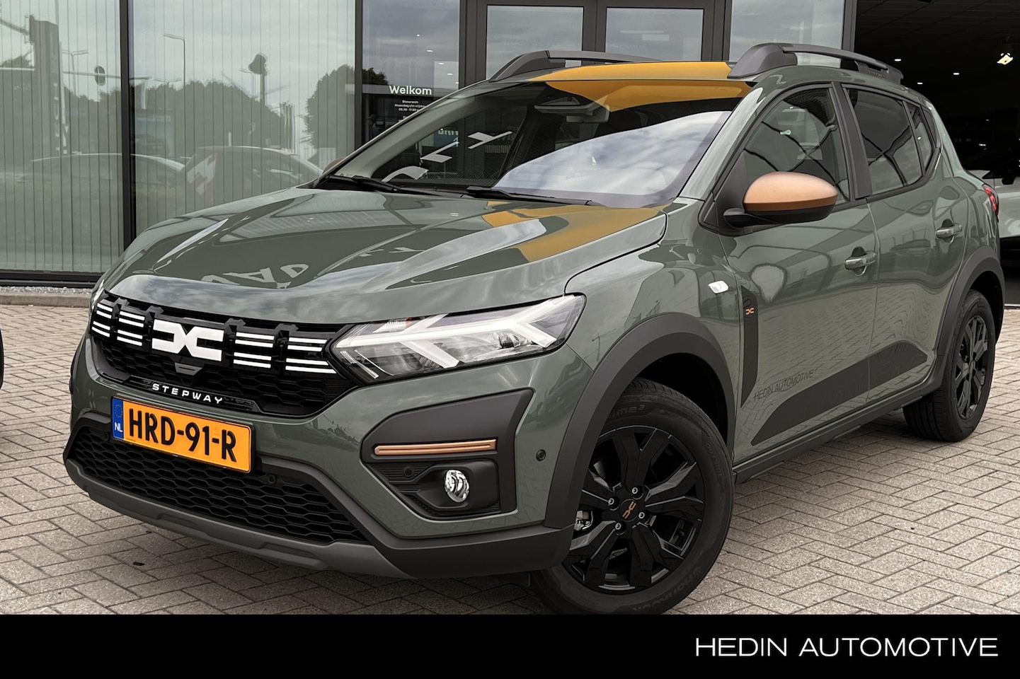 Dacia Sandero Stepway - 1.0 TCe 100 ECO-G  Up&Go 1.0 TCe 100 ECO-G Up&Go - AutoWereld.nl